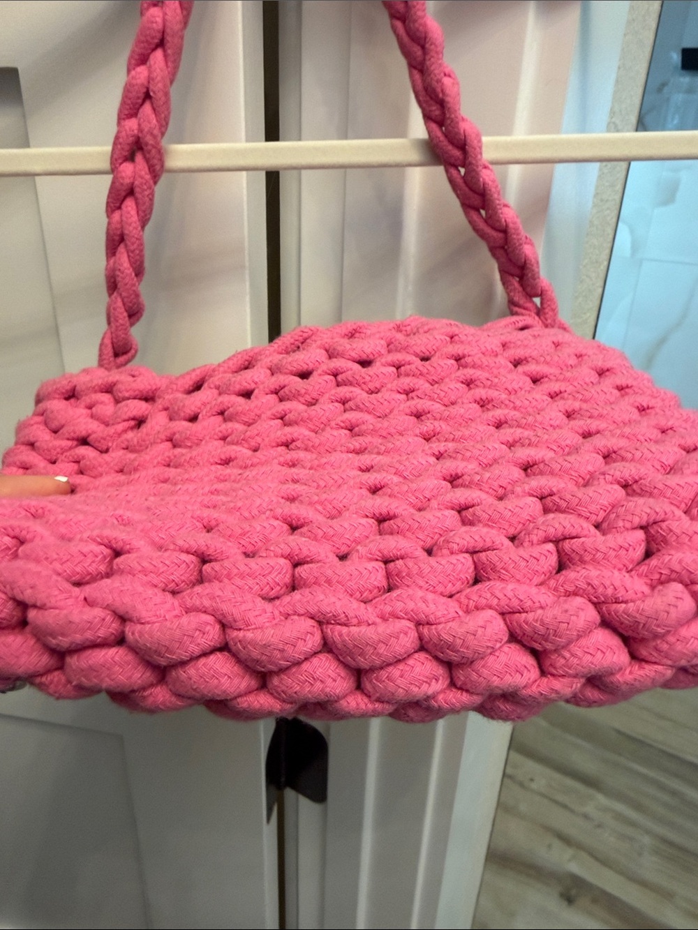 a new day Braided Crochet Shoulder Bag in Bright Pink - Picture 3 of 4